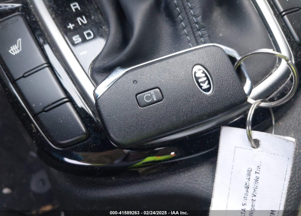 2021 KIA SELTOS VIN: KNDERCAA4M7151702