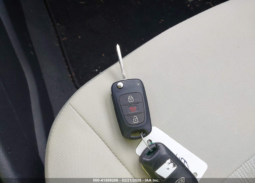 2013 KIA RIO VIN: KNADM5A38D6164639