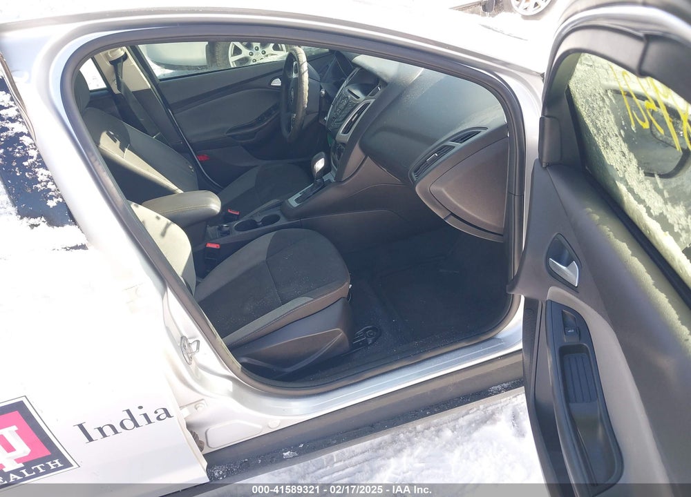 2014 FORD FOCUS VIN: 1FADP3K24EL174355