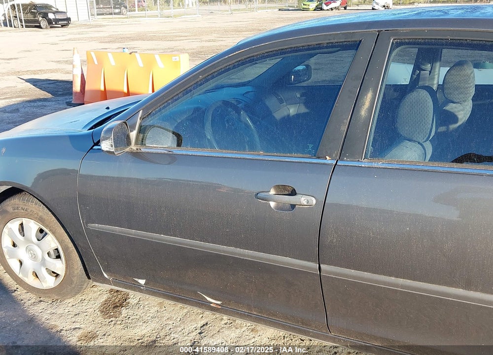 2004 TOYOTA CAMRY LE VIN: 4T1BE32K44U827701