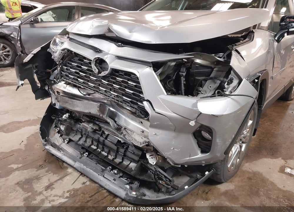 2020 TOYOTA RAV4 VIN: 2T3A1RFV2LW091104