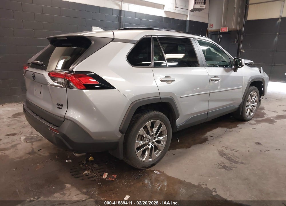 2020 TOYOTA RAV4 VIN: 2T3A1RFV2LW091104