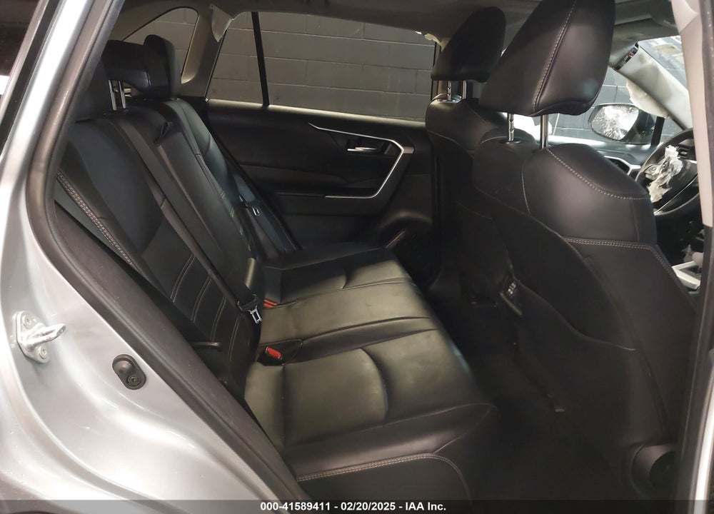 2020 TOYOTA RAV4 VIN: 2T3A1RFV2LW091104