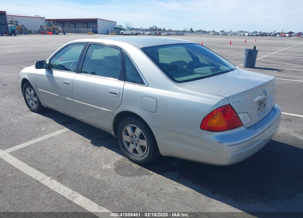 2001 TOYOTA AVALON XL VIN: 4T1BF28B01U139477