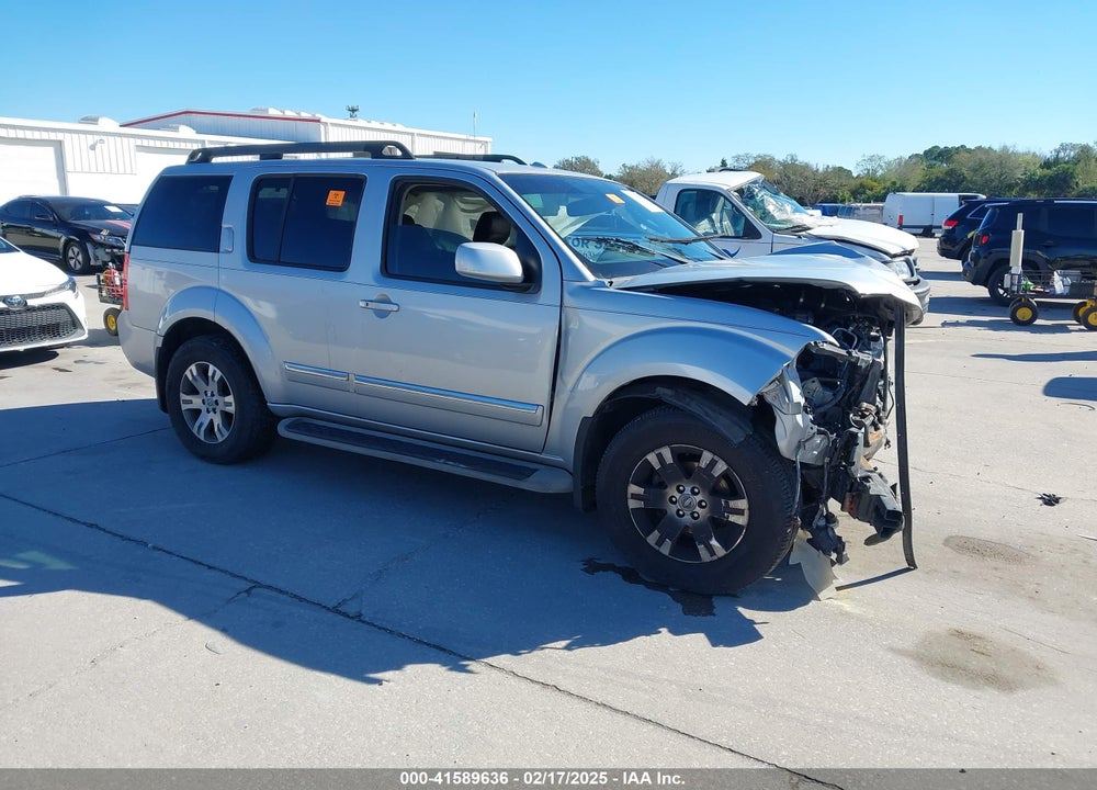 2011 PATHFINDER NISSAN  SILVER VIN: 5N1AR1NN8BC617681