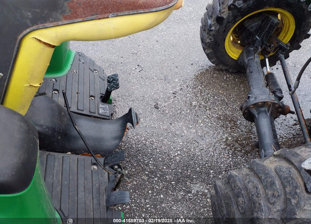 2011 JOHN DEERE 3038E VIN: 1LV3038ECBH313533