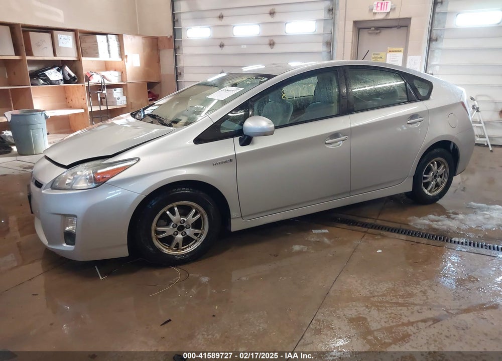 2011 TOYOTA PRIUS TWO VIN: JTDKN3DU3B5308598