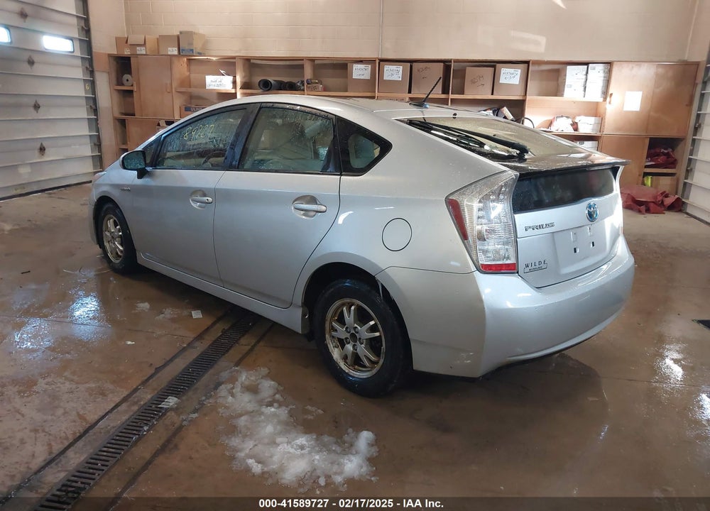2011 TOYOTA PRIUS TWO VIN: JTDKN3DU3B5308598