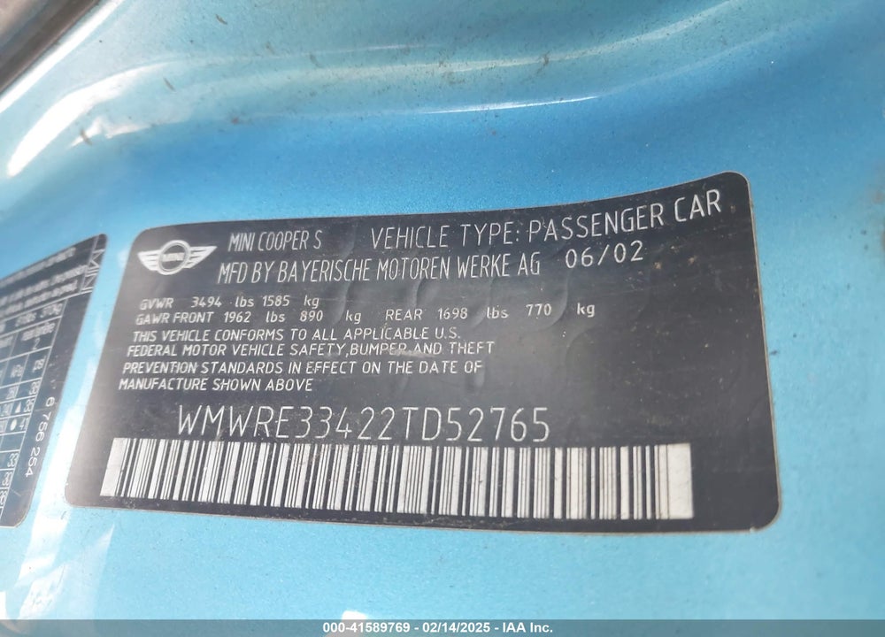 2002 MINI COOPER S VIN: WMWRE33422TD52765