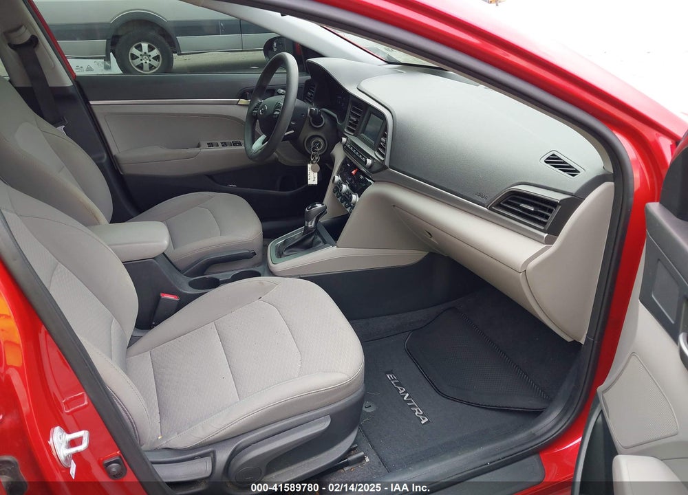2020 HYUNDAI ELANTRA VIN: 5NPD74LF2LH590410