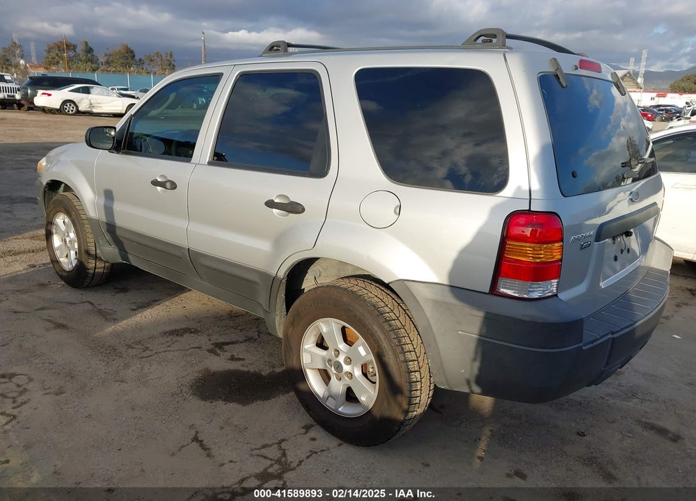 2005 FORD ESCAPE VIN: 1FMYU93145KA06181