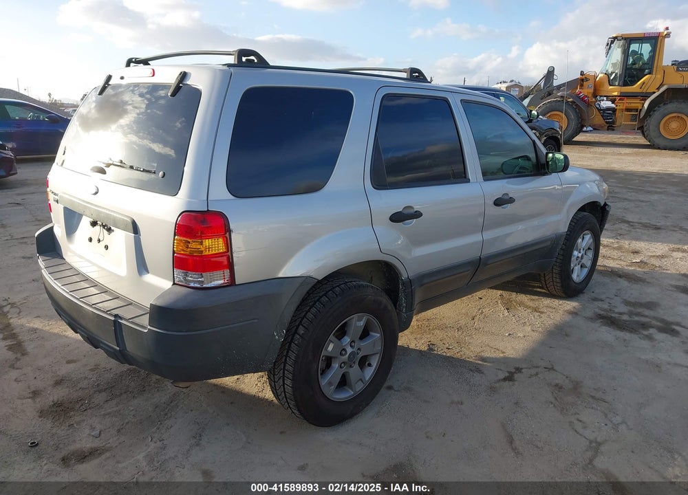 2005 FORD ESCAPE VIN: 1FMYU93145KA06181