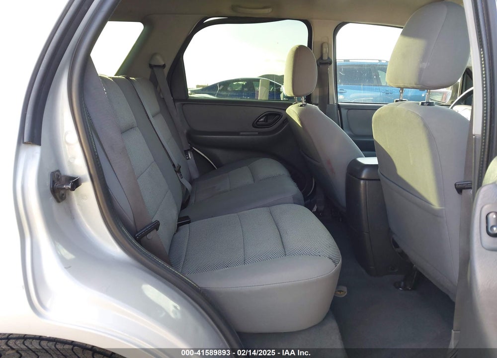 2005 FORD ESCAPE VIN: 1FMYU93145KA06181