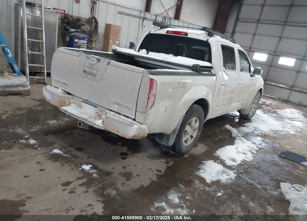 2011 NISSAN FRONTIER VIN: 1N6AD0EV8BC433982