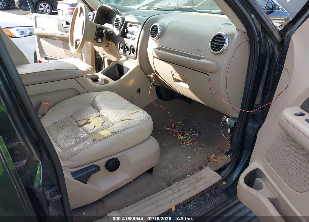 2003 FORD EXPEDITION XLT VIN: 1FMRU15W33LB44736