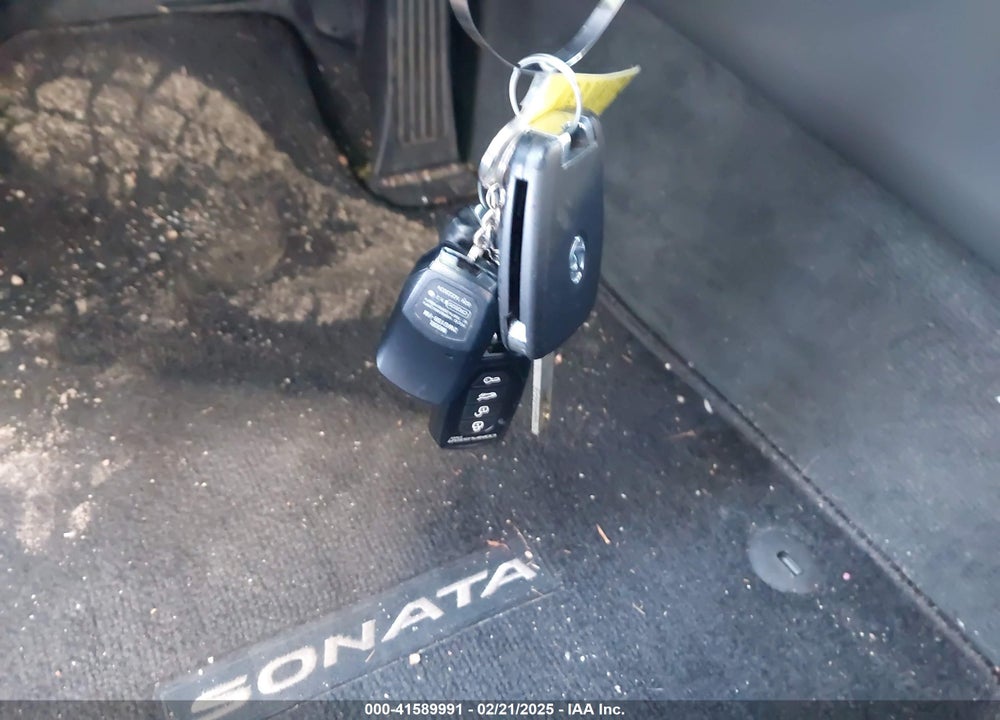 2020 HYUNDAI SONATA VIN: 5NPEG4JA9LH037510