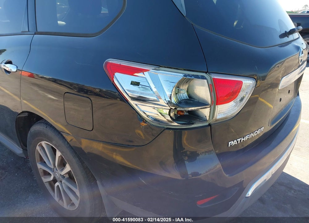 2015 NISSAN PATHFINDER S VIN: 5N1AR2MNXFC621566