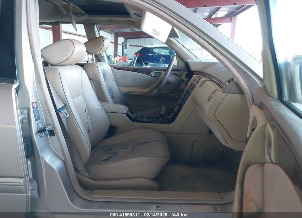 2001 MERCEDES-BENZ E 320 VIN: WDBJF65J21B378574