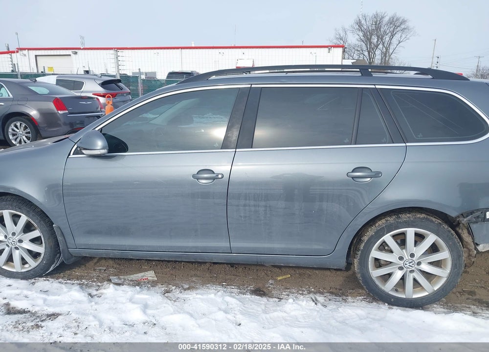 2014 VOLKSWAGEN JETTA SPORTWAGEN VIN: 3VWPL7AJ7EM600408