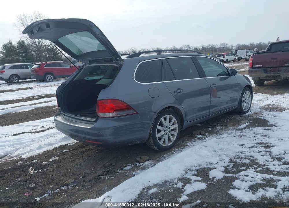 2014 VOLKSWAGEN JETTA SPORTWAGEN VIN: 3VWPL7AJ7EM600408