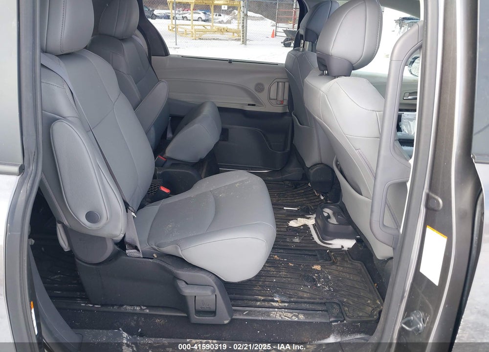 2024 TOYOTA SIENNA XLE WOODLAND EDITION VIN: 5TDJSKFC7RS116348