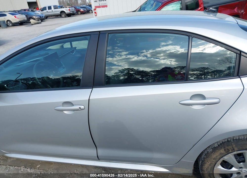 2024 TOYOTA COROLLA LE VIN: 5YFB4MDE8RP098983
