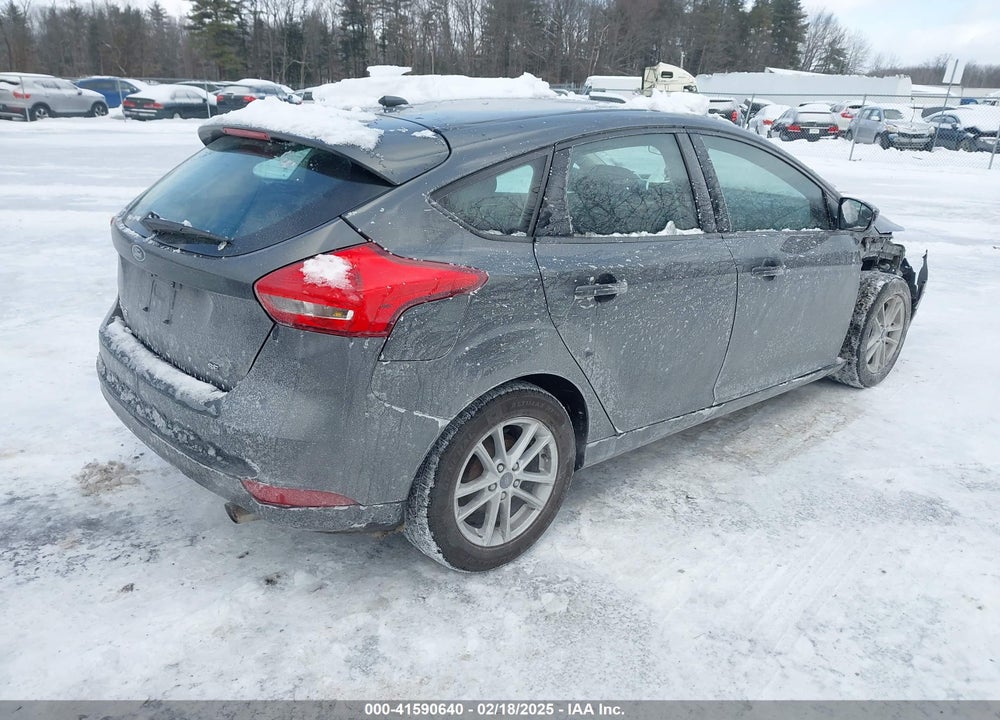 2018 FORD FOCUS SE VIN: 1FADP3K2XJL207840