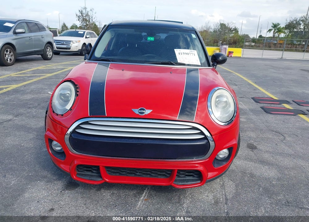 2015 MINI HARDTOP VIN: WMWXS5C55FT828286