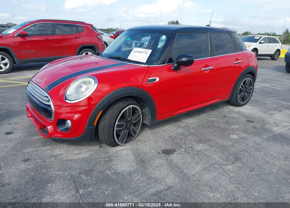 2015 MINI HARDTOP VIN: WMWXS5C55FT828286