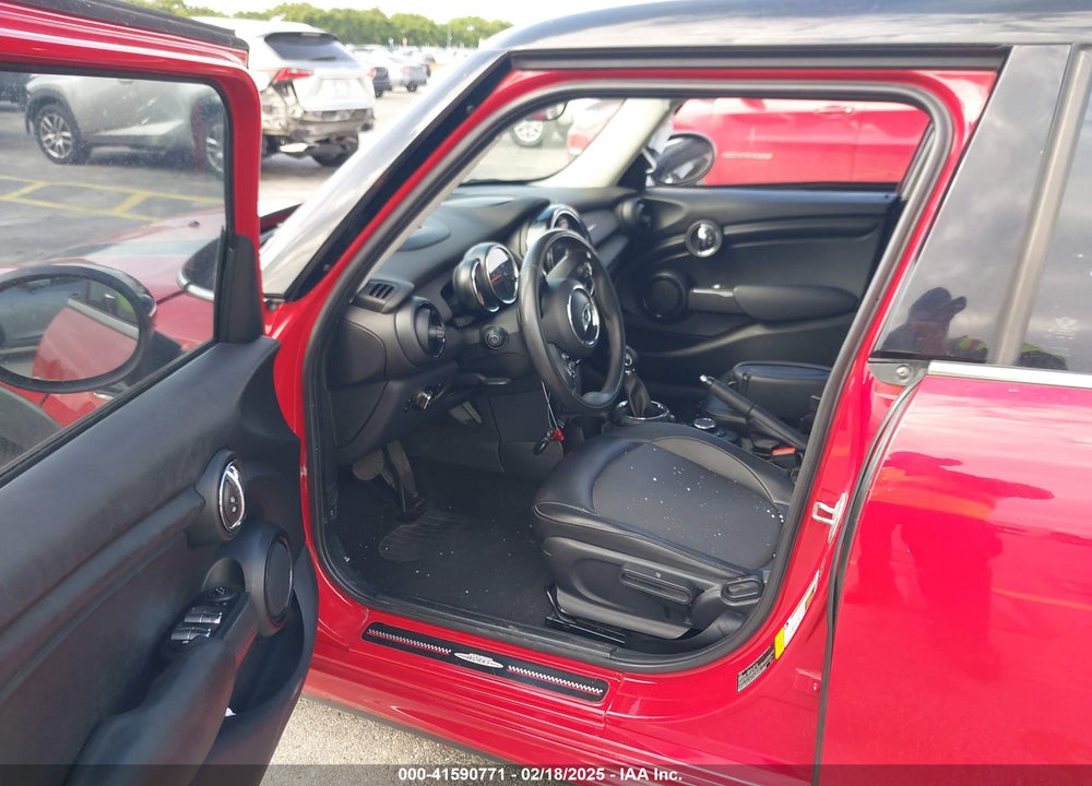 2015 MINI HARDTOP VIN: WMWXS5C55FT828286