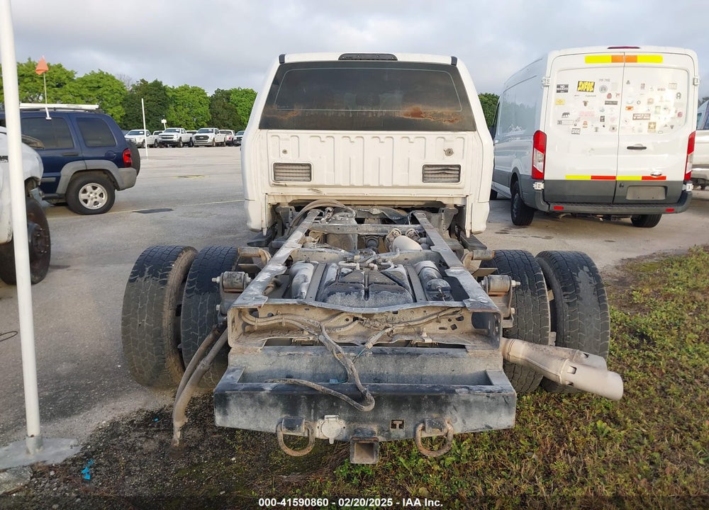 2019 FORD F-350 CHASSIS XL VIN: 1FD8W3HT1KED55942