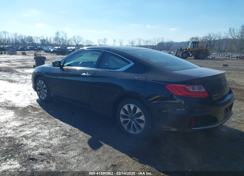2015 HONDA ACCORD VIN: 1HGCT1A38FA012131