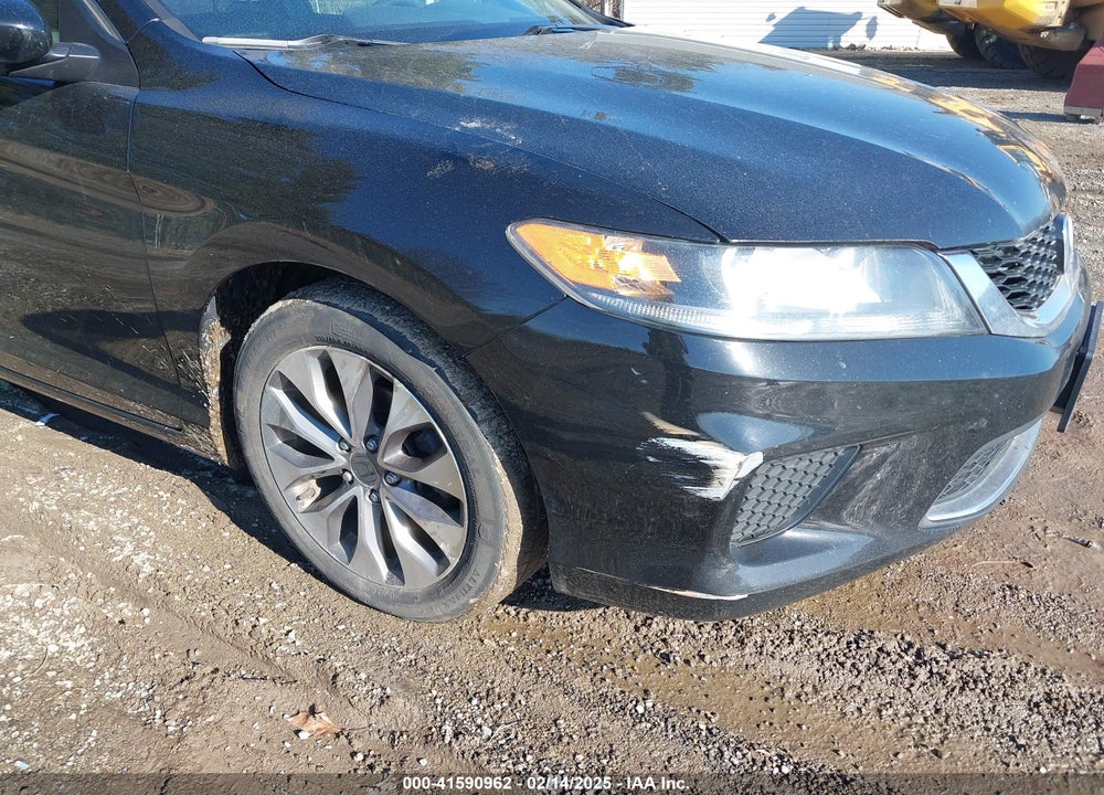 2015 HONDA ACCORD VIN: 1HGCT1A38FA012131
