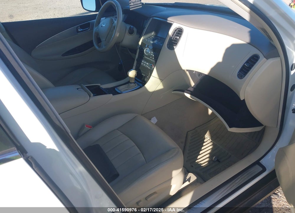 2015 INFINITI QX50 JOURNEY VIN: JN1BJ0HP3FM730822