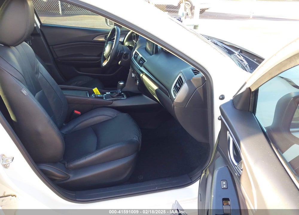 2018 MAZDA 3 GRAND TOURING VIN: 3MZBN1W3XJM215561