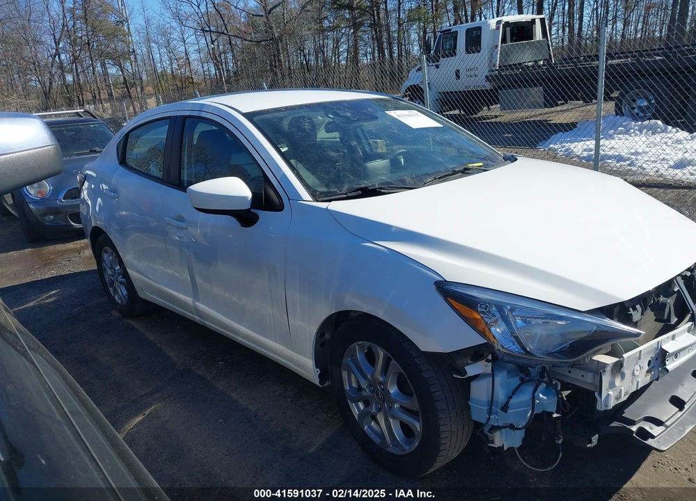 2016 SCION IA VIN: 3MYDLBZV4GY120341