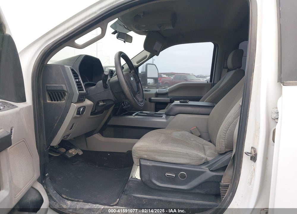 2019 FORD F-350 XLT VIN: 1FT8W3DT1KED26676