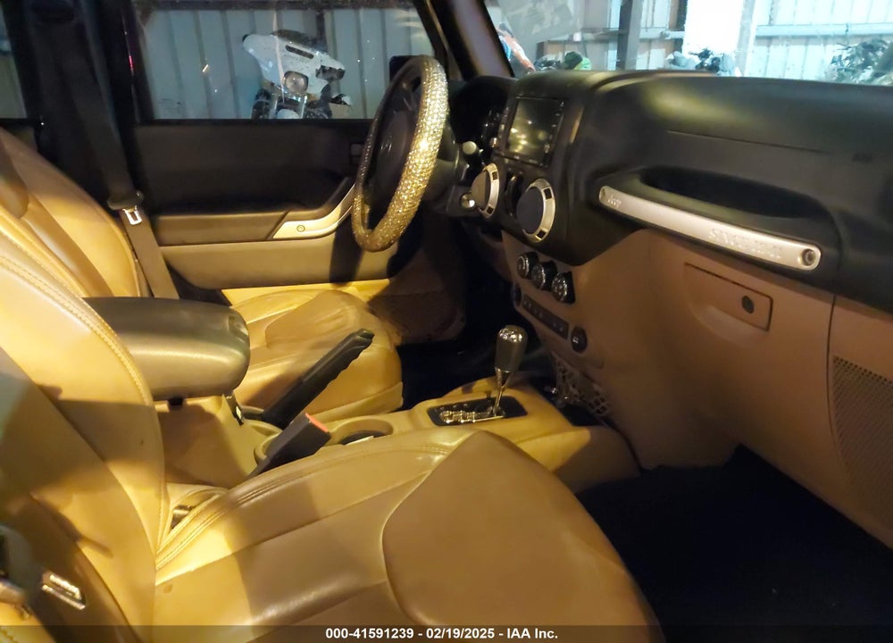 2017 JEEP WRANGLER UNLIMITED SAHARA 4X4 VIN: 1C4BJWEGXHL752085