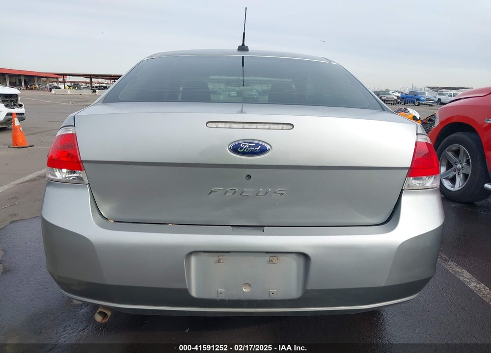 2008 FORD FOCUS VIN: 1FAHP32N88W296229