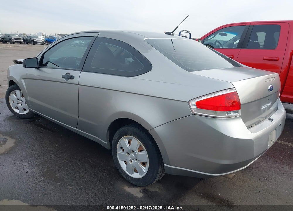 2008 FORD FOCUS VIN: 1FAHP32N88W296229