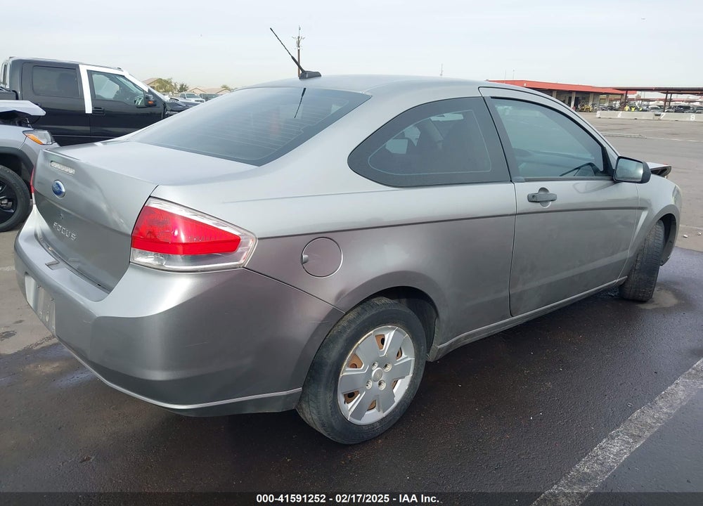 2008 FORD FOCUS VIN: 1FAHP32N88W296229