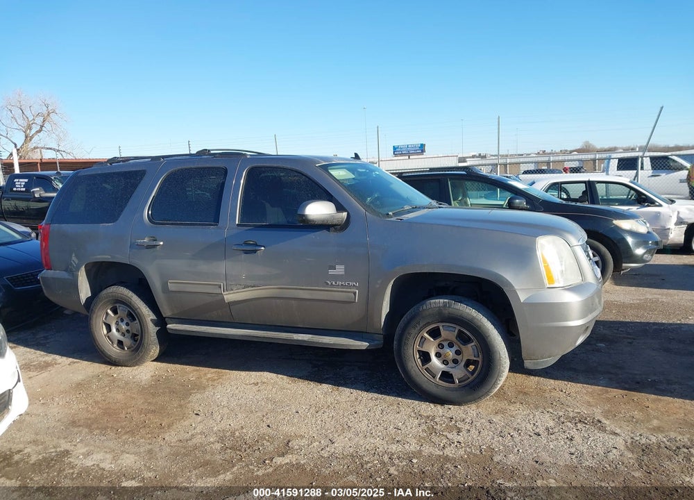 2012 GMC YUKON SLE VIN: 1GKS1AE06CR218372