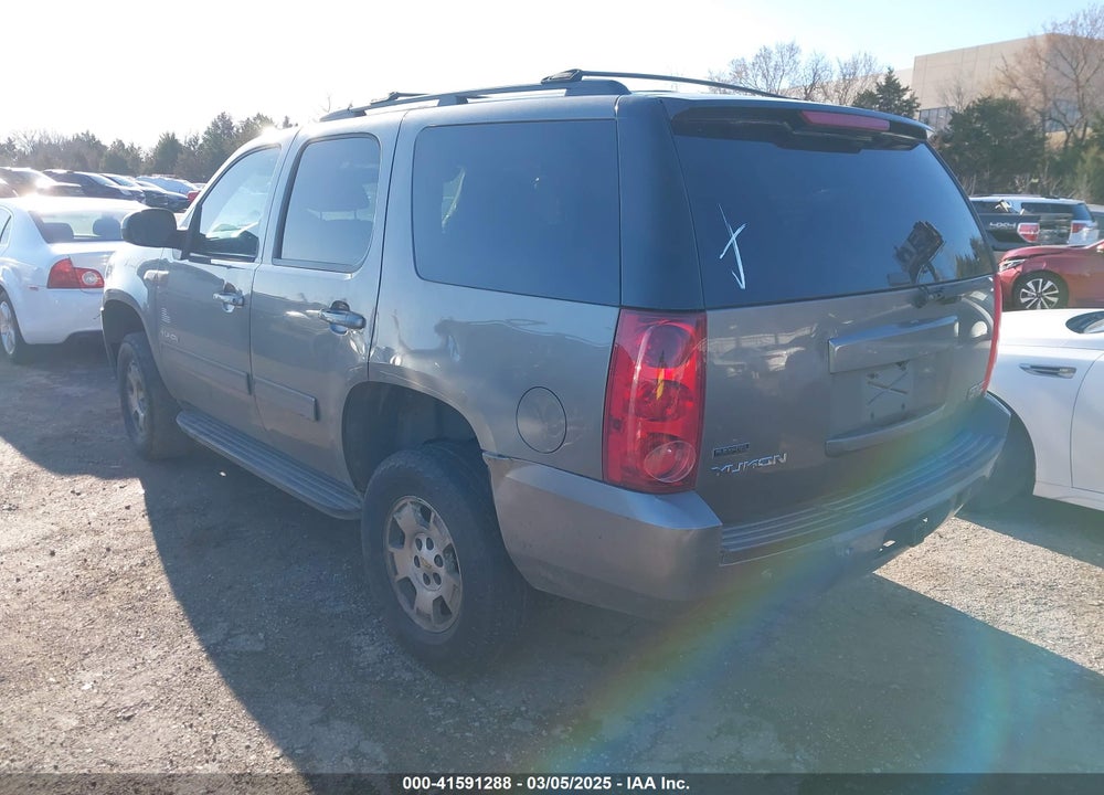 2012 GMC YUKON SLE VIN: 1GKS1AE06CR218372