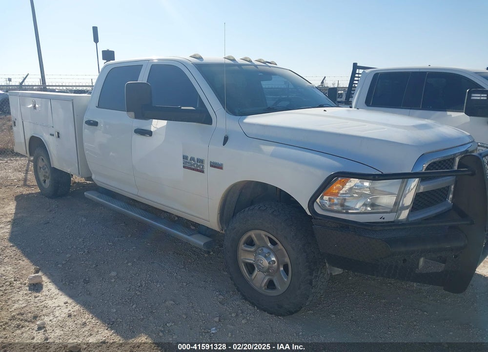 2017 RAM 2500 TRADESMAN 4X4 8' BOX VIN: 3C6TR5HT8HG737959