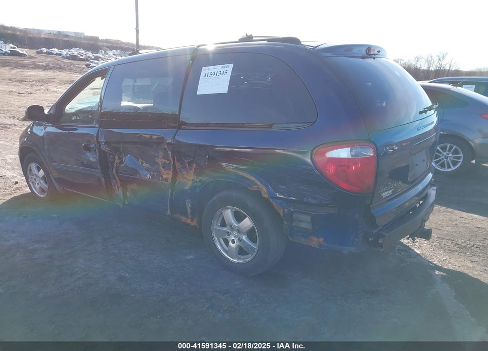 2005 DODGE GRAND CARAVAN VIN: 2D4GP44L75R470385