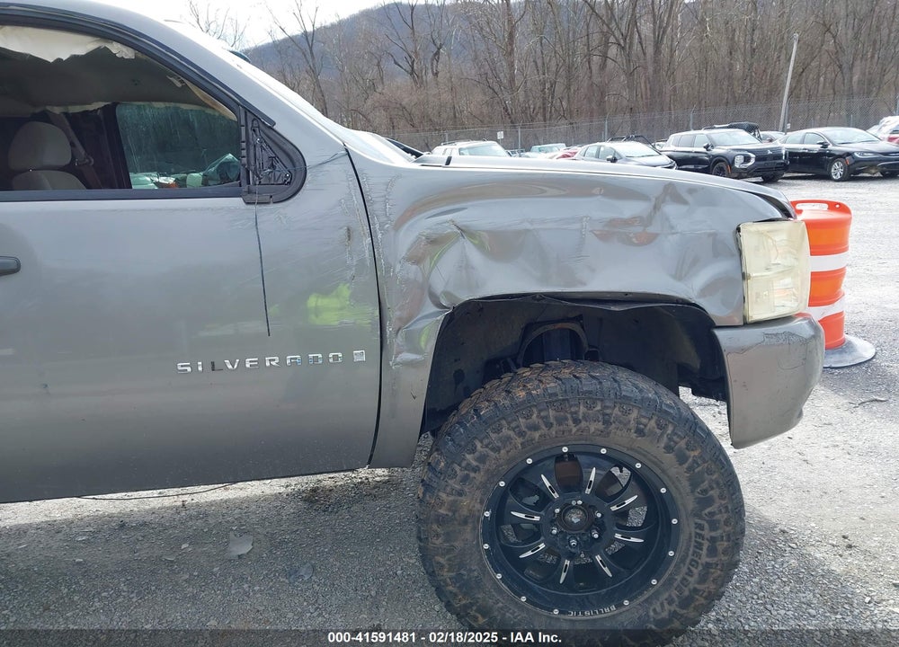 2008 CHEVROLET SILVERADO 1500 LT1 VIN: 1GCEK19C18Z236683