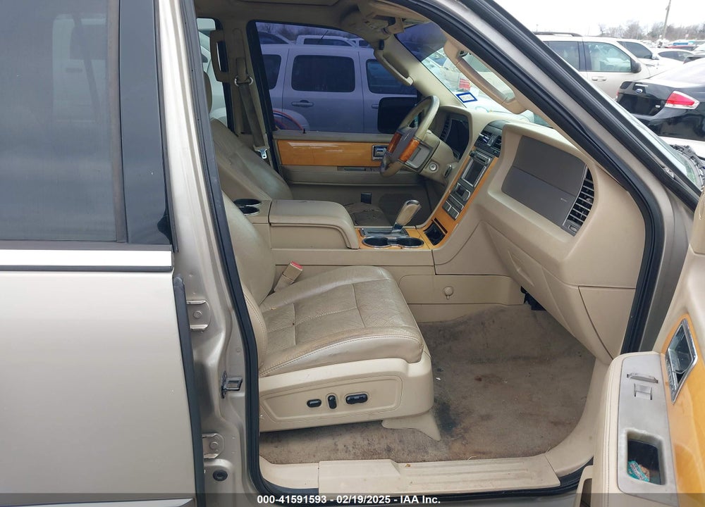 2008 LINCOLN NAVIGATOR VIN: 5LMFU27578LJ02278