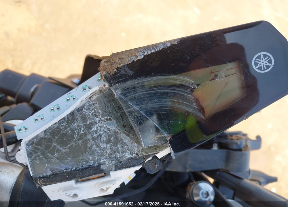 2014 YAMAHA FZ09 VIN: JYARN33E6EA003595