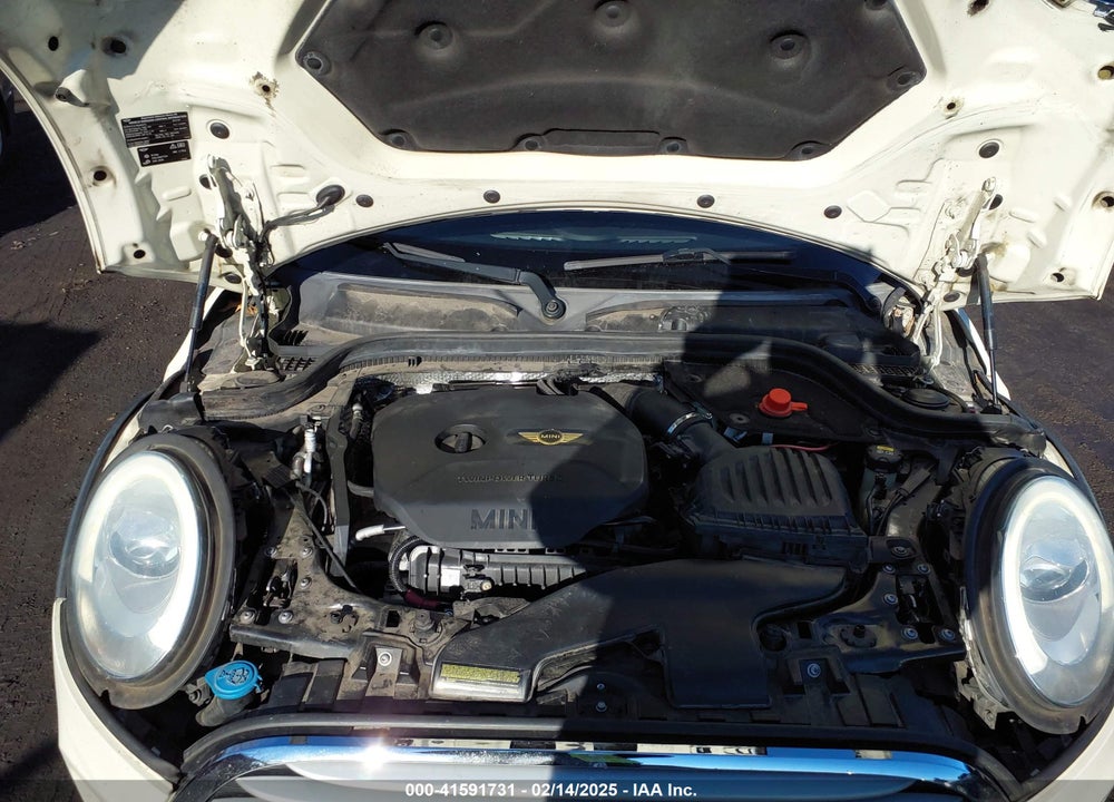 2015 MINI HARDTOP VIN: WMWXS5C50FT829068