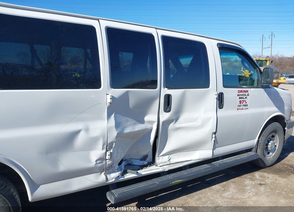 2018 CHEVROLET EXPRESS 3500 LT VIN: 1GAZGPFGXJ1326392